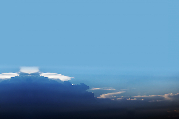 포토 JPG 해외이미지 구름 바다 백그라운드 하늘 풍경 사람없음 파란색 환경 흰색 내추럴 해외202004 해외포토 자연요소 컬러 파일형식 이미지허브