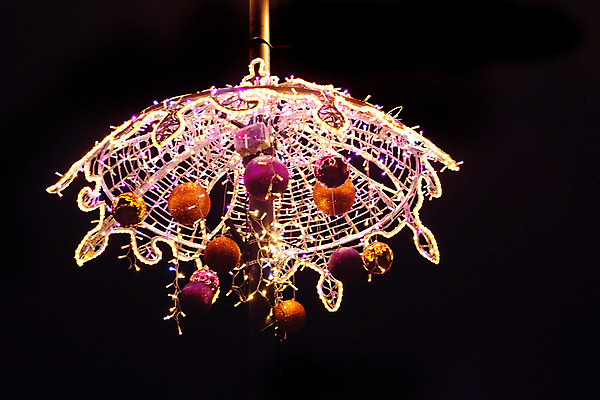 포토 JPG 해외이미지 크리스마스 겨울 휴가 거리 기념 사람없음 장식 빛 야간 12월 폴란드 바르샤바 해외202004 해외포토 자연요소 계절 기념일 유럽 날짜 파일형식 이미지허브