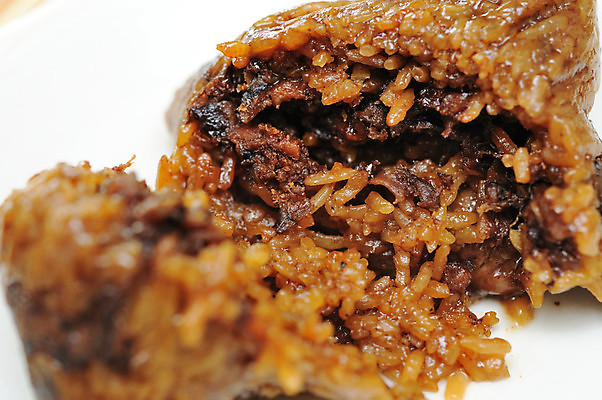 포토 JPG 해외이미지 전통 접시 문화 음료 음식 백그라운드 컨셉 밥 육류 돼지고기 요리 동양인 사람없음 갈색 식당 식사 중국 덮개 닫기 먹기 질감 지역 점심식사 거짓 채식주의자 해외202004 해외포토 식기 아시아 컬러 식재료 모션 인종 상점 뚜껑 채식 파일형식 이미지허브