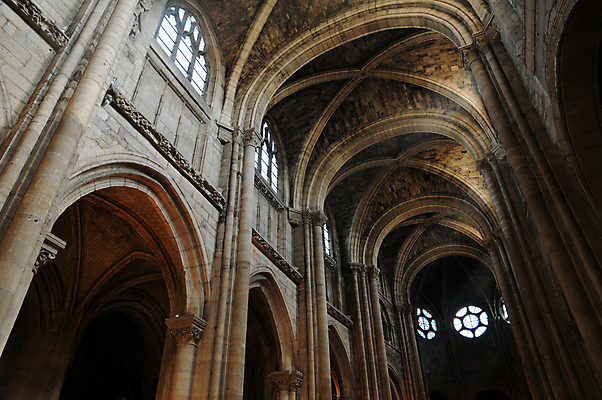 포토 JPG 해외이미지 종교 건축양식 사람없음 내부 건물 관광지 교회 프랑스 역사 재산 고딕 해외202004 해외포토 건축물 건축 유럽 여행 종교건축 금융 파일형식 이미지허브