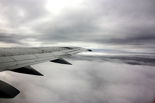 포토 JPG 해외이미지 구름 여행 이동 날개 교통시설 하늘 휴가 비행기 항해 사람없음 화목 항공 제트기 대패 수평선 해외202004 해외포토 자연요소 교통 컨셉 배_교통 항공교통 대중교통 시설 파일형식 이미지허브