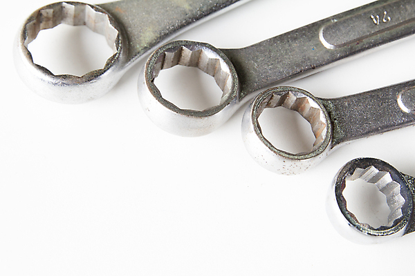 포토 JPG 해외이미지 산업 백그라운드 사람없음 건물 세트 금속 검은색 장비 견과류 흰색 도구 공구 스패너 업무 작업실 실 수리 은색 철 가득함 묘사 오브젝트 볼트 고정 정비공 공학 제비 고립 배관공 철강 하드웨어 유일 해외202004 해외포토 건축물 교육 컬러 재질 조류 컴퓨터 작업 기술자 파일형식 이미지허브