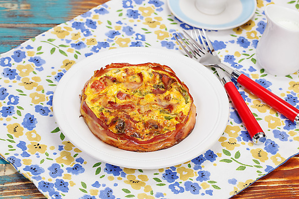 포토 JPG 해외이미지 전통 접시 문화 음식 꽃무늬 채소 포장 탁자 아침 치즈 건강 요리 사람없음 케이크 식당 식사 저녁식사 활발 덮개 껍질 흰색 아침식사 굽기 먹기 햄 베이컨 레시피 부추 프랑스어 점심식사 사방 입가심 타르트 페스츄리 핸드메이드 해외202004 해외포토 주간 문자 식기 꽃 빵 컬러 가구 컨셉 무늬 모션 디저트 유제품 육류 돼지고기 상점 뚜껑 구이 파이_빵 파일형식 이미지허브