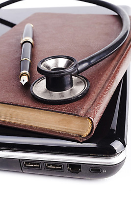 포토 JPG 해외이미지 직업 교육 과학 백그라운드 컨셉 통신 청진기 건강 사람없음 치료 책 노트북 컴퓨터 사무실 숫자 약 펜 만년필 갈색 금속 검은색 공책 장비 시험 흰색 기구 공구 심장 긴급 키보드 업무 측정 멀티미디어 고립 돌봄 심장병 옛날 살균 해외202004 해외포토 문자 컬러 비즈니스 의학 의료기기 모션 재질 문구용품 전자제품 필기구 도구 작업 장기_의학 질병 파일형식 이미지허브