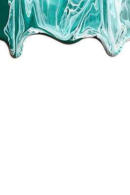 포토 JPG 해외이미지 디자인 백그라운드 사람없음 초록색 페인트 화장품 흰색 못 점 액체 떨어짐 손톱관리 광택 쏟아짐 고립 자취 터키석 해외202004 해외포토 컬러 컨셉 모션 뷰티 공구 네일아트 보석 파일형식 이미지허브