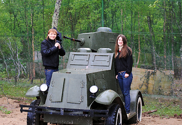 포토 JPG 해외이미지 자동차 두명 싸움 예약 성인남자만 해외202004 해외포토 육상교통 모션 사람 남자만 성인만 파일형식 이미지허브