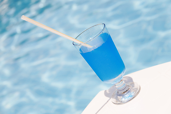 포토 JPG 해외이미지 주간 한잔 수영장 빨대 사람없음 야외 칵테일 해외202004 해외포토 자연요소 1 주류 파일형식 이미지허브