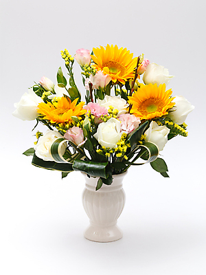 포토 JPG 해외이미지 식물 꽃잎 꽃 길 백그라운드 잎 꽃무늬 자연 발렌타인데이 선물 사랑 씨앗 사람없음 장식 초록색 컬러풀 장미 노란색 꽃병 벚꽃 흰색 신선 원형 우아함 혼합 배열 묘사 질감 내추럴 고립 해외202004 해외포토 도형 감정 컬러 컨셉 무늬 데이이벤트 생태계 파일형식 이미지허브