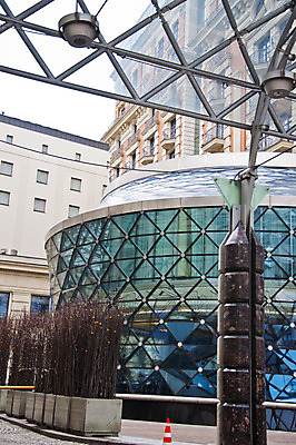 포토 JPG 해외이미지 비즈니스 건축양식 창문 사람없음 건물 상자 사무실 덮개 발코니 해외202004 해외포토 건축물 건축 뚜껑 파일형식 이미지허브