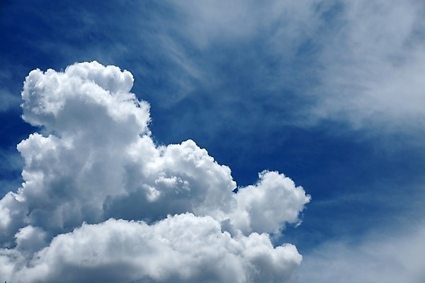 포토 JPG 해외이미지 구름 계절 하늘색 태국 자연 하늘 날씨 풍경 사람없음 야외 여름 파란색 빛 햇빛 태양 맑음 봄 흰색 분위기 수분 천국 흐림 해외202004 해외포토 자연요소 아시아 컬러 컨셉 생태계 파일형식 이미지허브