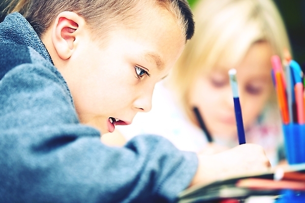 포토 JPG 해외이미지 백인 학생 교육 종이 아들 어린이 생각 학교 가족 주택 함께함 창조 사람 소년 두명 스터디 연필 펜 성장 아기 잡기 그리기 편지 집중 그림 크레파스 언니 개발 남동생 심각 어려움 천진난만 초보 해외202004 해외포토 서양인 남자 컨셉 관계 모션 학용품 건물 학습 필기구 자매 동생 파일형식 이미지허브