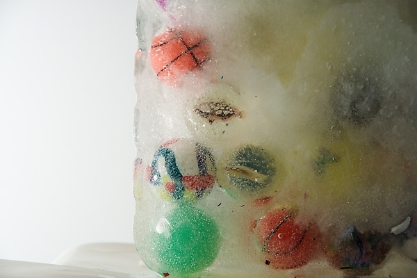 포토 JPG 해외이미지 스포츠 공 사람없음 물 장난감 얼음 원형 투명 액체 크리스탈 큐브 오브젝트 정사각형 고체 해외202004 해외포토 자연요소 도형 광석 파일형식 이미지허브