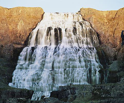 포토 JPG 해외이미지 자연 아침 사람없음 야외 물 빛 햇빛 평화 맑음 화목 침묵 고요 폭포 신선 저녁 순수 상쾌 지형 화창 해외202004 해외포토 주간 자연요소 감정 컨셉 날씨 소리 밤 야간 생태계 파일형식 이미지허브