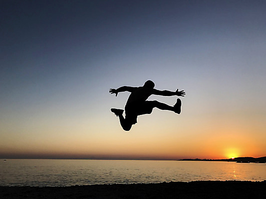 포토 JPG 해외이미지 구름 행복 실루엣 무기 여유 이동 날씨 건강 관리 사랑 사람없음 빛 태양 평화 우주 일출 점프 힘 활발 에너지 자유 용기 역동적 긍정 노력 열광 압력 완벽 중력 해외202004 해외포토 자연요소 그릇 감정 컨셉 모션 촬영기법 노을 파일형식 이미지허브