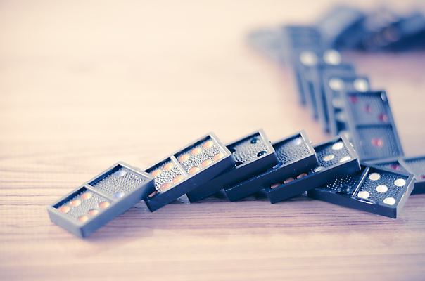 포토 JPG 해외이미지 사람없음 도미노 해외202004 무너짐 해외포토 모션 파일형식 이미지허브