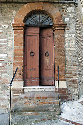 포토 JPG 해외이미지 전통 디자인 외관 백그라운드 패턴 건축양식 출입구 주택 프레임 손잡이 사람없음 건물 목재 장식 갈색 문 금속 이탈리아 펼침 수확 골동품 오픈 클래식 신비 입장 부식 시작 질감 잠금 문고리 그런지 옛날 토스카나 스타일 해외202004 해외포토 나무 건축물 건축 유럽 컬러 컨셉 무늬 농업 재료 모션 재질 보안 파일형식 이미지허브