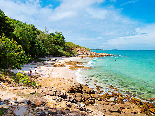 포토 JPG 해외이미지 나무 계절 모래 파도 바다 섬 여행 백그라운드 태국 자연 벽지 하늘 날씨 휴가 휴식 풍경 사람없음 야외 가로 초록색 물 여름 햇빛 태양 노란색 여행객 우주 맑음 침묵 바위 휴양지 장면 내추럴 터키석 파라다이스 폭풍우 해외202004 해외포토 자연요소 식물 아시아 컬러 컨셉 사람 소리 장소 돌_바위 비_날씨 보석 자연재해 생태계 파일형식 이미지허브