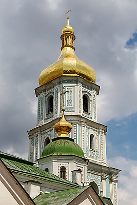 포토 JPG 해외이미지 기독교 종교 사람없음 성당 교회 탑 첨탑 종탑 동유럽 우크라이나 해외202004 해외포토 건축물 유럽 종교건축 건물 파일형식 이미지허브