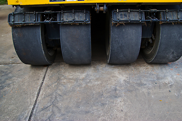 포토 JPG 해외이미지 직업 산업 도로 포장 새로움 거리 직장 사람없음 야외 건물 가로 기계 장비 건설현장 도구 도시 업무 보행로 수리 아스팔트 땅 롤러 해외202004 해외포토 건축물 길 컨셉 회사 교통시설 건설업 작업 파일형식 이미지허브