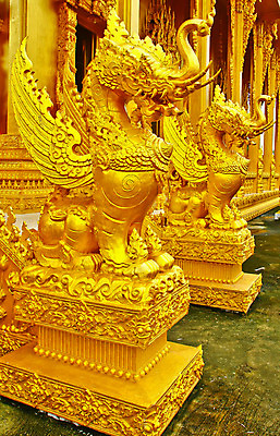 포토 JPG 해외이미지 전통 아시아 종교 문화 여행 불교 건축양식 태국 사람 동양인 풍경 사람없음 건물 컬러풀 조각상 교회 여행객 평화 탑 흰색 사찰 의식 영혼 재산 황금 신성 수도원 거인 사리탑 해외202004 해외포토 건축물 건축 나라 컬러 컨셉 종교건축 인종 금융 조형물 파일형식 이미지허브