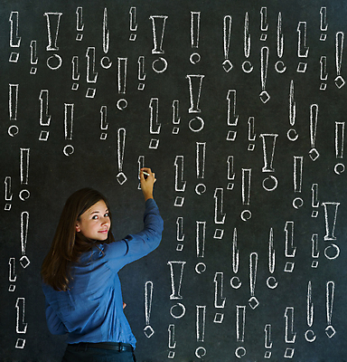 포토 JPG 해외이미지 백인 학생 교육 백그라운드 컨셉 생각 비즈니스 표시 성공 스트레스 아이디어 창조 한명 사람 성인 머리 검은색 교사 칠판 비즈니스우먼 질문 사인 문제 해결 감탄 지능 혼란 브레인스토밍 해외202004 해외포토 서양인 직업 1 여자 컬러 신체부위 직장인 파일형식 이미지허브