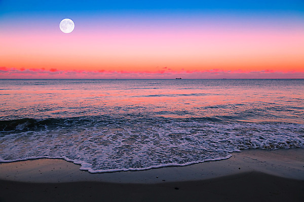 포토 JPG 해외이미지 구름 바다 분홍색 오렌지 하늘 불꽃 풍경 사람없음 빨간색 물 파란색 빛 컬러풀 보라색 황혼 일몰 달 황금 저녁 자주색 달빛 그림 매움 광택 폴란드 광 발트해 카피스페이스 해외202004 해외포토 자연요소 유럽 컬러 과일 불 북유럽 노을 공백 맛 야간 파일형식 이미지허브