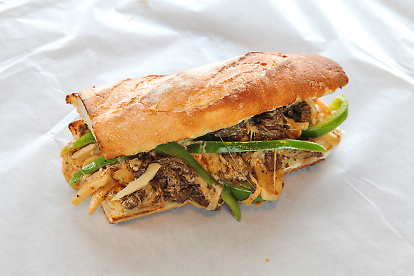 포토 JPG 해외이미지 음식 빵 채소 양파 피망 치즈 샌드위치 건강 육류 스테이크 요리 사람없음 초록색 식사 저녁식사 치킨 버섯 이탈리아 소고기 튀김 흰색 신선 오븐 맛 폐기물 바게트 잠수함 굽기 만취 속도 롤 테이크아웃 프랑스어 점심식사 후보 해외202004 해외포토 문자 유럽 컬러 컨셉 식재료 유제품 서양음식 가전제품 쓰레기 구이 닭고기요리 술취함 파일형식 이미지허브