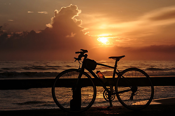 포토 JPG 해외이미지 실루엣 산업 여행 백그라운드 컨셉 오렌지 자연 하늘 추상 풍경 사람없음 야외 빨간색 빛 햇빛 태양 노란색 일출 자전거 어둠 힘 침묵 일몰 새벽 자유 뜨거움 변화 황금 야간 신비 질감 장면 광 웅장함 철강 수평선 해외202004 해외포토 자연요소 컬러 무늬 과일 촬영기법 노을 바이크 소리 생태계 파일형식 이미지허브