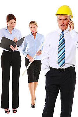 포토 JPG 해외이미지 백인 직업 응시 남자 중년 50대 비즈니스 넥타이 실내 서기 미소 안전 성인 세명 치마 업무 비즈니스맨 비즈니스우먼 엔지니어 계획 헬멧 건축가 대표 흰배경 경영자 성인만 해외202004 해외포토 서양인 시선 잡화 여자 백그라운드 컨셉 모션 하의 표정 사람 내부 흰색 작업 직장인 기술자 보호장비 리더 파일형식 이미지허브