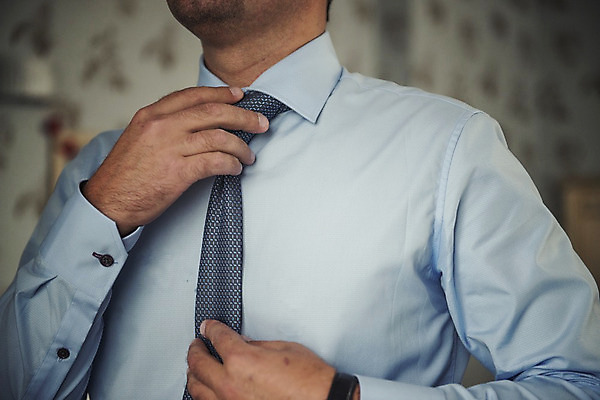 포토 JPG 해외이미지 백인 직업 라이프스타일 손 드레스 옷 남자 백그라운드 셔츠 비즈니스 성공 넥타이 노동자 사람 동양인 정장 사람없음 유행 검은색 재킷 흰색 비즈니스맨 우아함 경영자 매듭 조절 경영 고립 정중 스타일 해외202004 해외포토 서양인 잡화 컬러 컨셉 상의 인종 생활 신체부위 외투 직장인 리더 파일형식 이미지허브