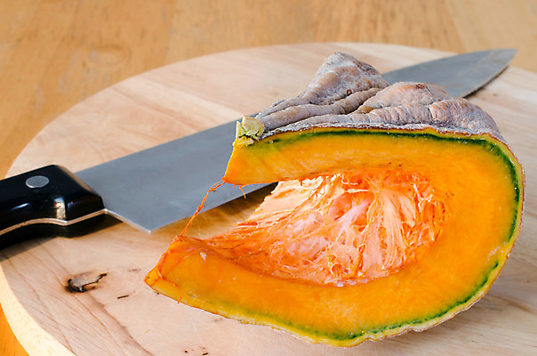 포토 JPG 해외이미지 식물 계절 음식 줄기 조각 백그라운드 농업 채소 오렌지 부분 자연 호박 사람없음 목재 컬러풀 노란색 신선 칼 자르기 오브젝트 싱글 유기농 날것 스쿼시 내추럴 숙성 채식주의자 해외202004 해외포토 나무 웰빙 산업 스포츠 컬러 과일 재료 모션 구기 생태계 채식 파일형식 이미지허브