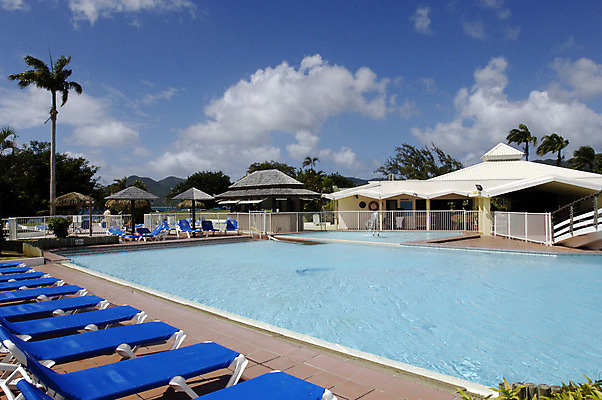 포토 JPG 해외이미지 스포츠 휴가 수영장 사람없음 물 태양 수영 목욕 신선 뜨거움 수영선수 깊이 해외202004 해외포토 자연요소 운동선수 청결 수상스포츠 파일형식 이미지허브