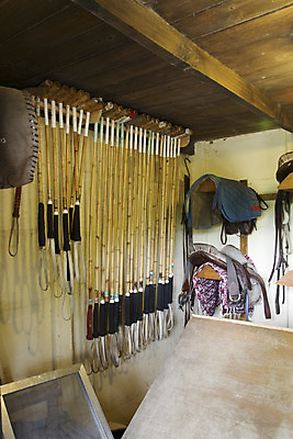 포토 JPG 해외이미지 스포츠 놀이 실내 매달리기 사람없음 목재 게임 줄서기 많음 해외202004 해외포토 나무 컨셉 재료 모션 내부 파일형식 이미지허브