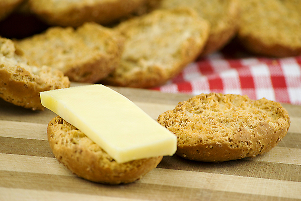 포토 JPG 해외이미지 음식 치즈 따뜻함 건강 사람없음 목재 빨간색 갈색 케이크 식사 저녁식사 빵집 껍질 흰색 신선 원형 황금 맛 아침식사 낟알 시리얼 밀 굽기 만취 먹기 냄새 롤 밀가루 덩어리 점심식사 번 페스츄리 호밀 해외202004 해외포토 도형 나무 빵 컬러 컨셉 재료 모션 디저트 유제품 곡류 상점 가루 구이 술취함 파일형식 이미지허브