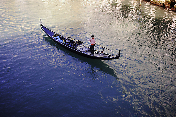 포토 JPG 해외이미지 여행 일러스트 교통시설 하늘 사람없음 이탈리아 보트 곤돌라 베네치아 해외202004 해외포토 유럽 교통 배_교통 시설 파일형식 이미지허브