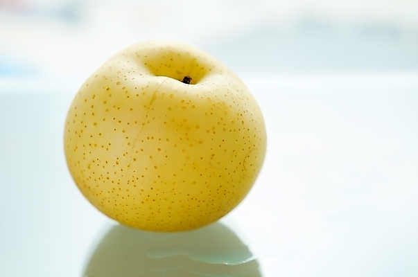 포토 JPG 해외이미지 모양 아시아 음식 모래 백그라운드 다이어트 과일 자연 한국 건강 동양인 사람없음 갈색 노란색 일본 중국 흰색 신선 원형 황금 달콤 맛 사과 먹기 유기농 질감 내추럴 고립 숙성 이국적 채식주의자 해외202004 해외포토 도형 웰빙 나라 컬러 컨셉 모션 인종 생태계 채식 파일형식 이미지허브