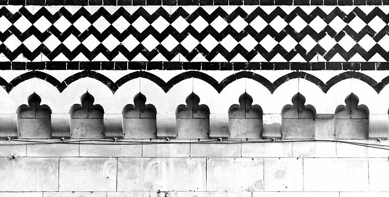 포토 JPG 해외이미지 모양 전통 디자인 외관 문화 벽 여행 백그라운드 패턴 건축양식 벽지 지붕 추상 벽돌 흑백 미술 동양인 사람없음 건물 장식 검은색 이탈리아 수확 흰색 화려 역사 클래식 타일 아치 질감 다이아몬드 모자이크 아랍어 엘리먼트 옛날 줄서기 스타일 해외202004 해외포토 건축물 건축 유럽 컬러 컨셉 무늬 농업 모션 문화예술 촬영기법 인종 보석 파일형식 이미지허브