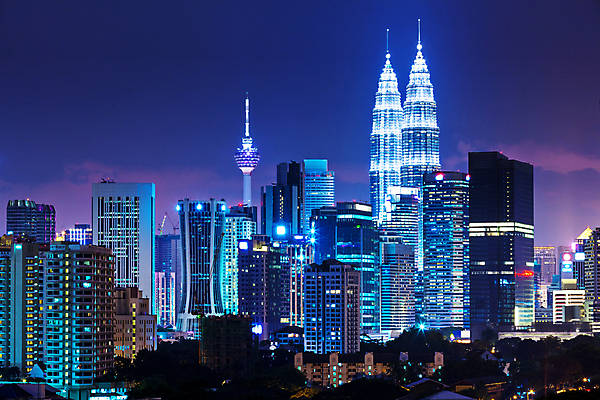 포토 JPG 해외이미지 야경 하늘 사람없음 야외 도시풍경 고층빌딩 도시 도심 말레이시아 쌍둥이빌딩 해외202004 해외포토 아시아 풍경 빌딩 야간 파일형식 풍경_경치 이미지허브