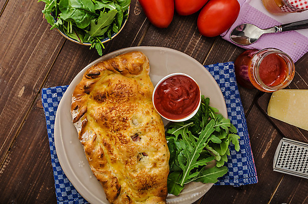 포토 JPG 해외이미지 전통 접시 음식 백그라운드 토마토 치즈 피자 건강 육류 요리 사람없음 식당 식사 저녁식사 버섯 이탈리아 껍질 흰색 신선 황금 맛 굽기 지중해 허브 유기농 햄 반죽 무거움 바질 점심식사 폭식 고립 모짜렐라치즈 바이오 페스츄리 해외202004 해외포토 식물 식기 웰빙 유럽 빵 바다 컬러 컨셉 채소 식재료 유제품 패스트푸드 서양음식 상점 무게 구이 파일형식 이미지허브