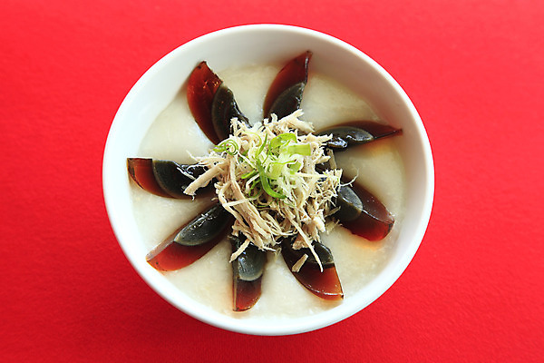 포토 JPG 해외이미지 1 전통 꽃잎 아시아 음식 태국 자연 밥 아침 따뜻함 건강 동양인 사람없음 치료 빨간색 여름 빛 계란 식사 치킨 중국 흰색 직물 신선 뜨거움 사발 붓기 아침식사 수프 허브 오브젝트 싱글 상쾌 내추럴 고립 깨짐 옛날 해외202004 해외포토 주간 식물 계절 꽃 감정 나라 컬러 컨셉 의학 모션 인종 알 사기그릇 생태계 닭고기요리 파일형식 이미지허브