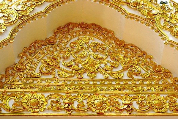 포토 JPG 해외이미지 전통 아시아 문화 태국 미술 사람없음 장식 빨간색 갈색 거울 골동품 기둥 업무 황금 고급 심볼 대나무 묘사 강렬 옛날 핸드메이드 해외202004 해외포토 나무 건축 나라 컬러 컨셉 문화예술 작업 파일형식 이미지허브