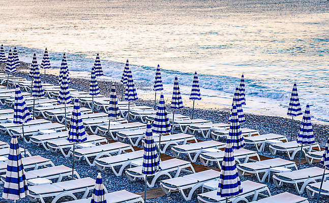 포토 JPG 해외이미지 선 파도 바다 우산 자연 아침 휴식 해변 사람없음 야외 일출 새벽 프랑스 침대 신선 지중해 만족 해외202004 해외포토 주간 자연요소 감정 유럽 가구 컨셉 노을 생태계 파일형식 이미지허브