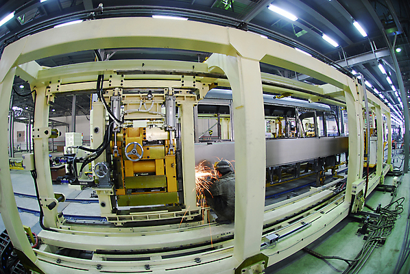 포토 JPG 해외이미지 직업 남자 산업 안경 장갑 공장 불 노동자 전등 프레임 관리 가면 안전 사람 사람없음 건물 파란색 반사 금속 힘 기계 장비 도구 업무 작업 수리 제조 보호 철 질감 방패 무거움 땅바닥 용접 용접공 조작 철강 해외202004 해외포토 자연요소 건축물 잡화 컬러 컨셉 공업 재질 조명 바닥 무게 파일형식 이미지허브