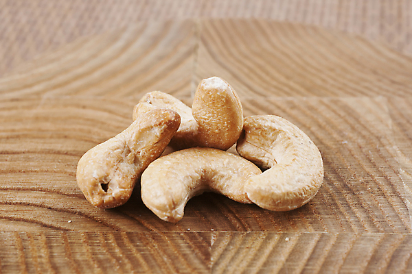 포토 JPG 해외이미지 식물 음식 재료 자연 사람없음 약 견과류 변화 먹기 소금 건강식 고립 절임 채식주의자 캐슈넛 해외202004 해외포토 컨셉 의학 모션 생태계 채식 파일형식 이미지허브