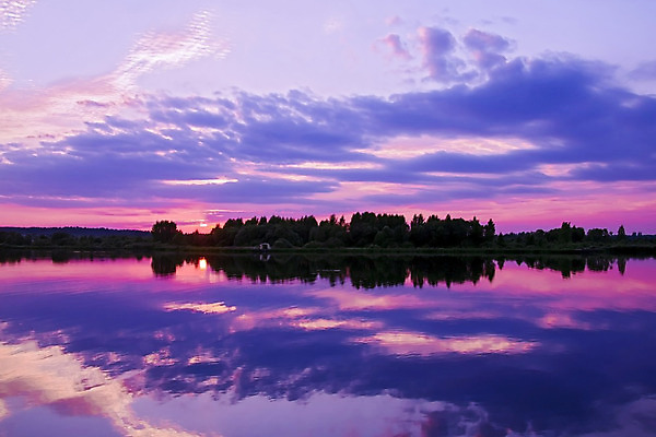 포토 JPG 해외이미지 나무 구름 실루엣 호수 여행 백그라운드 자연 하늘 풍경 사람없음 야외 물 여름 파란색 빛 컬러풀 햇빛 반사 일출 맑음 보라색 황혼 일몰 새벽 거울 저수지 황금 저녁 숲 장면 라일락 빛망울 특별함 수평선 해외202004 해외포토 자연요소 식물 계절 꽃 컬러 컨셉 날씨 촬영기법 태양 노을 야간 생태계 파일형식 이미지허브