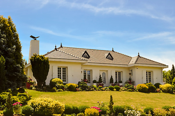 포토 JPG 해외이미지 라이프스타일 디자인 벽 가구 백그라운드 건축양식 창문 탁자 하늘 새로움 바닥 주택 실내 사람없음 내부 건물 목재 장식 초록색 파란색 빛 문 우주 주방 방 프랑스 흰색 재산 고급 리빙 고립 진짜 스타일 해외202004 해외포토 나무 건축물 건축 유럽 컬러 생활용품 컨셉 재료 생활 금융 파일형식 이미지허브
