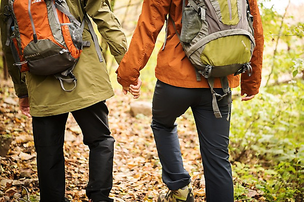 포토 JPG 주간 나무 노년 남자 아들 여행 단풍 가족 산 성인 야외 두명 뒷모습 30대 걷기 손잡기 등산 한국인 하반신 가을 아빠 60대 숲 등산복 산행 안동 부자지간 성인남자만 청량산 국내포토 자연요소 식물 옷 계절 뷰포인트 잎 관계 모션 사람 동양인 장년 트래킹 경상북도 남자만 성인만 파일형식