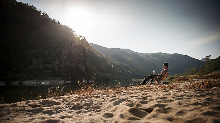 포토 JPG 주간 전신 응시 남자 여유 모래 여행 낚시 한명 앉기 성인 야외 옆모습 30대 강 한국인 가을 낙동강 안동 성인남자한명만 국내포토 자연요소 1 시선 계절 감정 뷰포인트 모션 레저 사람 동양인 장년 경상북도 남자한명만 성인남자만 파일형식 구미