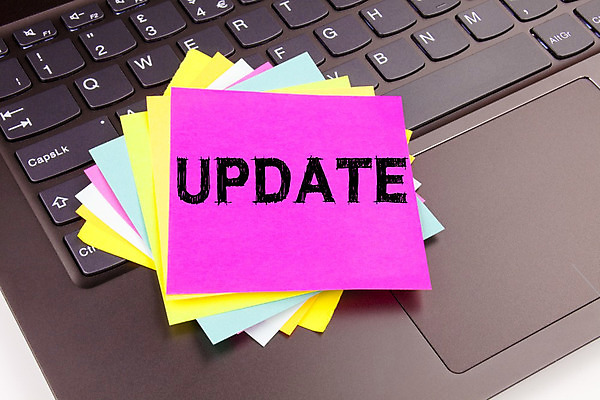 포토 JPG 해외이미지 손 디자인 백그라운드 컨셉 인터넷 비즈니스 텍스트 통신 열쇠 새로움 사람없음 단어 노트북 컴퓨터 디지털 자료 웹 정보 키보드 네트워크 변화 어플리케이션 연결 심볼 상쾌 언론 온라인 다운로드 개선 개발 설치 소프트웨어 업그레이드 업데이트 인터페이스 지원 키패드 프로그램 해외202004 해외포토 문자 감정 신체부위 전자제품 파일형식 이미지허브