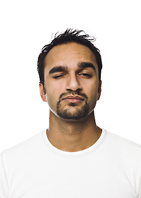 포토 JPG 해외이미지 스튜디오촬영 응시 남자 행복 얼굴 비즈니스 청소년 성공 휴식 건강 한명 서기 사람 인종 파란색 검은색 힘 기쁨 비즈니스맨 전문직 선탠 피부 서비스 흰배경 옷입기 근육질 긍정 다인종 고립 지능 그루밍족 부족함 해외202004 해외포토 직업 1 시선 감정 컬러 백그라운드 컨셉 모션 근육 실내 신체부위 뷰티 흰색 직장인 몸매 파일형식 이미지허브